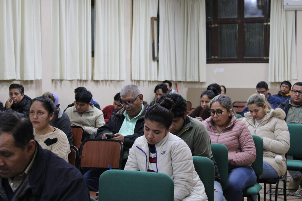 Institutos de Santa Cruz reflexionan sobre las nuevas masculinidades